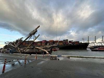 Containership Strikes Tall Ship at Berth in Australia Containership Strikes Tall Ship at Berth in Australia